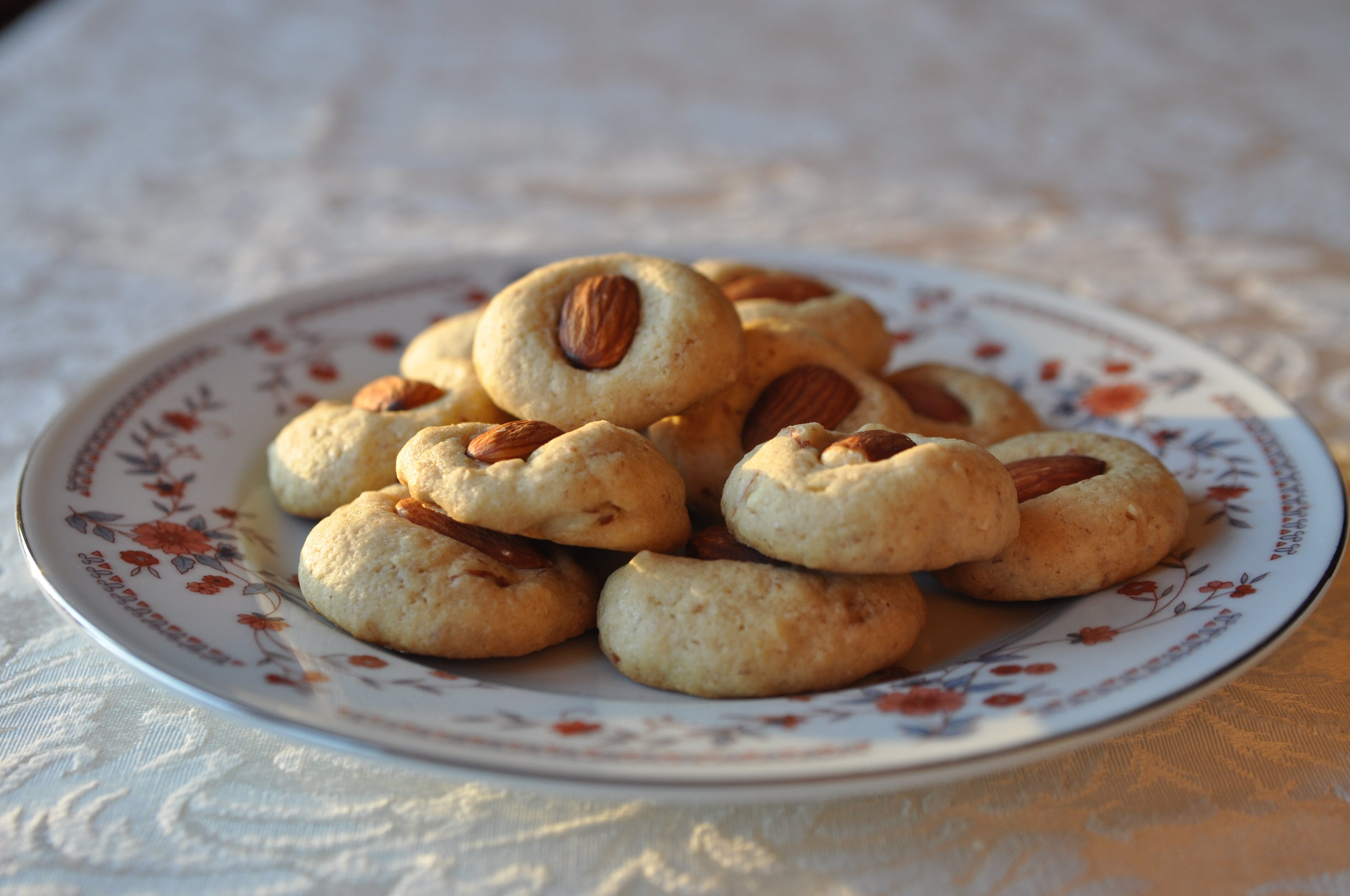 almond thumbprint cookies feature image